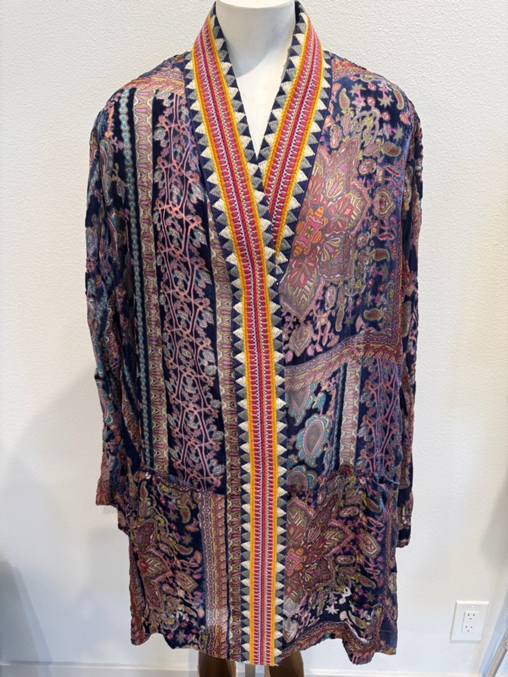 NWOT Johnny Was Boho Embroidered Kimono Jacket in Navy & Pink Sz L